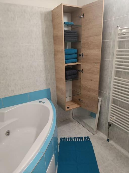 Apartmán Cervena Cesta Kunovice Exteriér fotografie