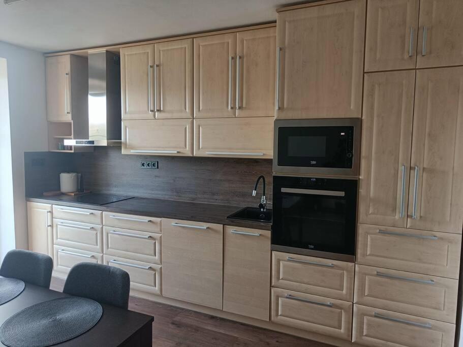 Apartmán Cervena Cesta Kunovice Exteriér fotografie